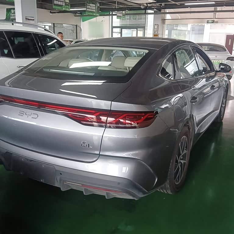 Qin L 2024 DM-i 120KM Beyond Edition Qin L 2024 DM-i 120KM Beyond Edition