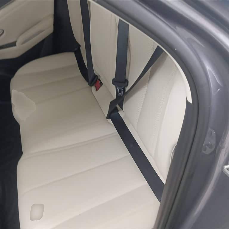 Qin L 2024 DM-i 120KM Beyond Edition Qin L 2024 DM-i 120KM Beyond Edition