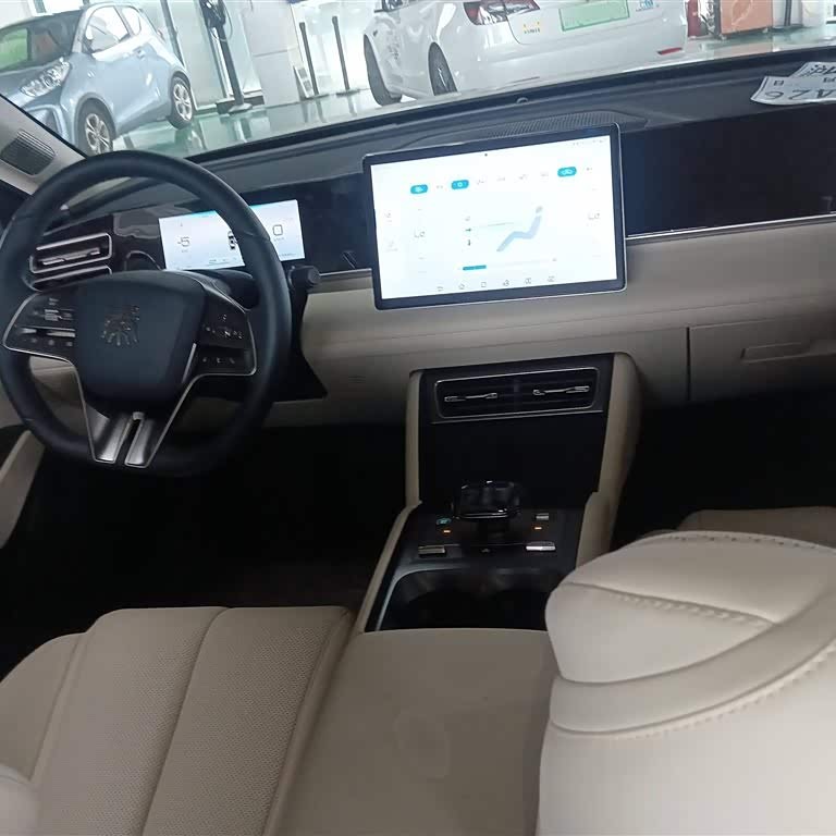Qin L 2024 DM-i 120KM Beyond Edition Qin L 2024 DM-i 120KM Beyond Edition