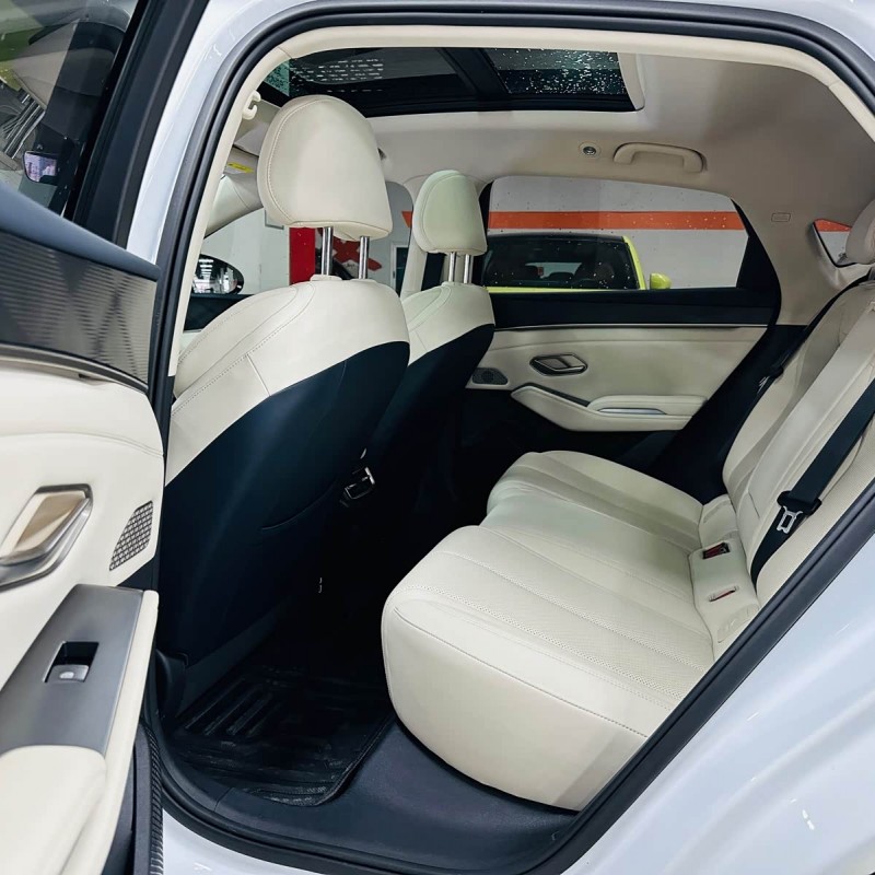 Qin L 2024 DM-i 120KM Beyond Edition Qin L 2024 DM-i 120KM Beyond Edition