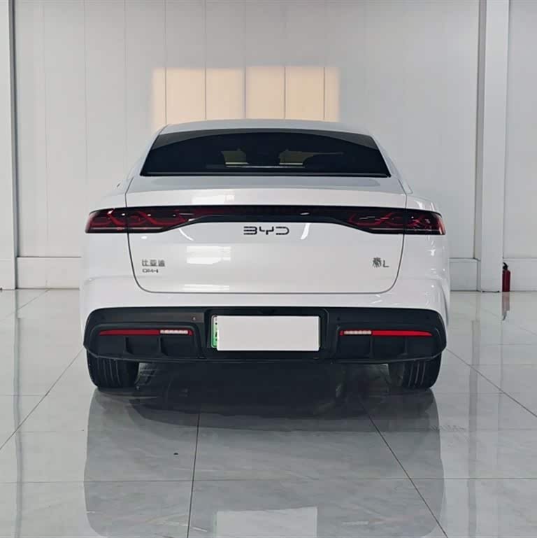 Qin L 2024 DM-i 80KM Leading Edition Qin L 2024 DM-i 80KM Leading Edition