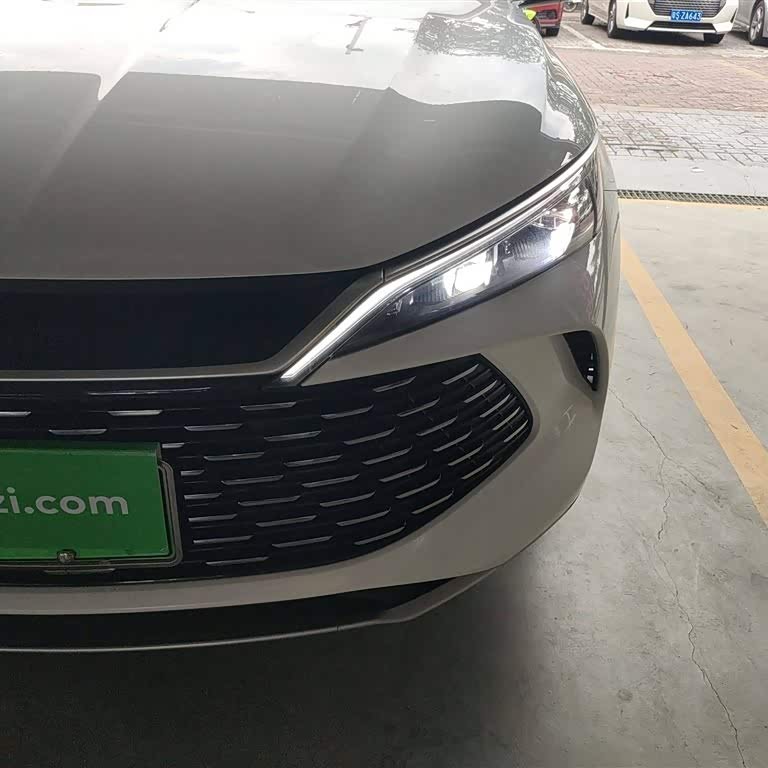Qin L 2024 DM-i 80KM Leading Edition Qin L 2024 DM-i 80KM Leading Edition