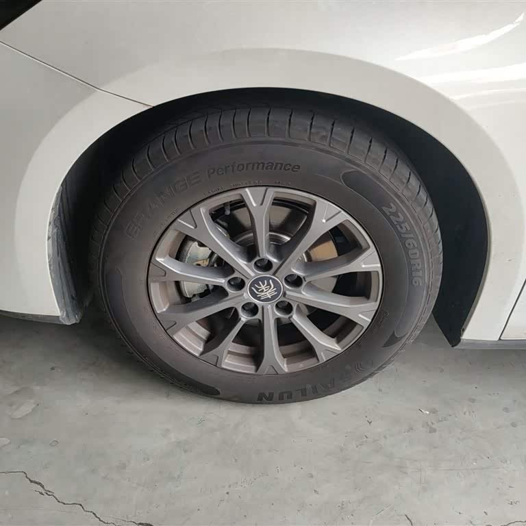 Qin L 2024 DM-i 80KM Leading Edition Qin L 2024 DM-i 80KM Leading Edition