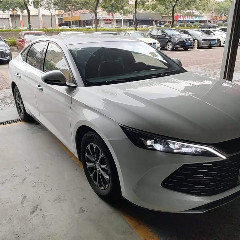 Qin L 2024 DM-i 80KM Leading Edition Qin L 2024 DM-i 80KM Leading Edition