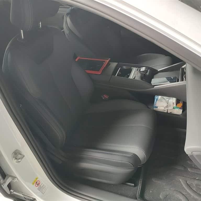 Qin L 2024 DM-i 80KM Leading Edition Qin L 2024 DM-i 80KM Leading Edition
