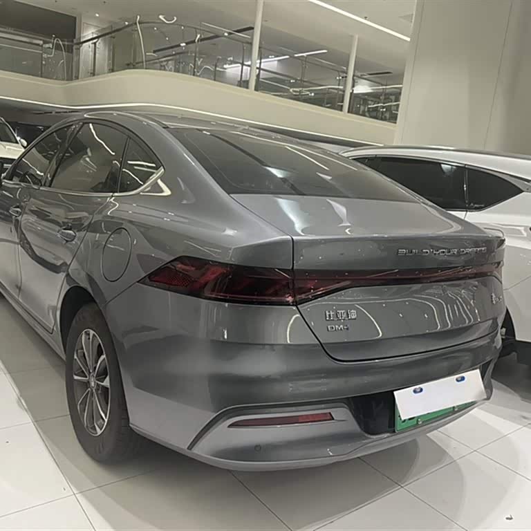 Qin PLUS 2024 Honor Edition DM-i 55KM Leading Edition Qin PLUS 2024 Honor Edition DM-i 55KM Leading Edition