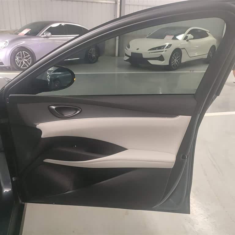 Haibao 06 New Energy 2024 DM-i 80KM Premium Edition Haibao 06 New Energy 2024 DM-i 80KM Premium Edition