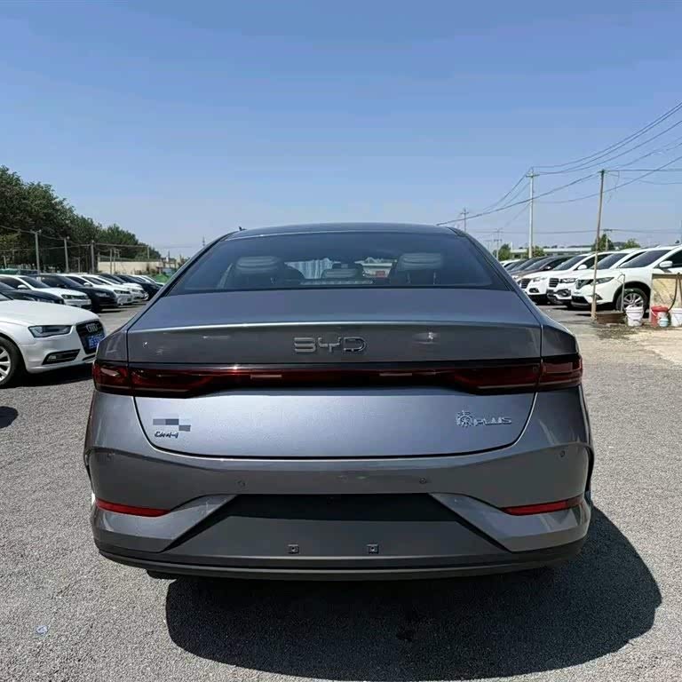 Qin PLUS 2025 DM-i Intelligent Driving Edition 55KM Leading Edition Qin PLUS 2025 DM-i Intelligent Driving Edition 55KM Leading Edition