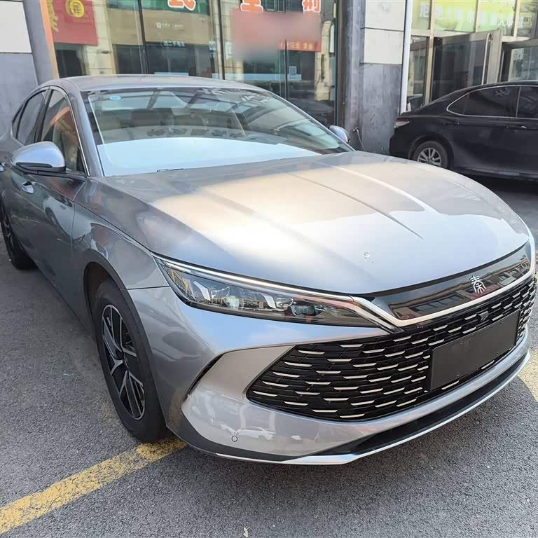 Qin L 2024 DM-i 120KM Leading Edition Qin L 2024 DM-i 120KM Leading Edition