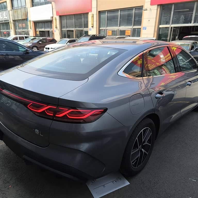 Qin L 2024 DM-i 120KM Leading Edition Qin L 2024 DM-i 120KM Leading Edition