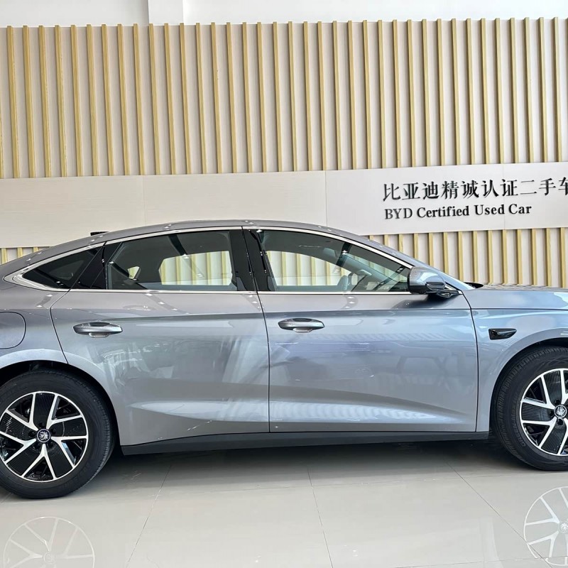 Qin L 2025 DM-i Intelligent Driving Edition 120KM Leading Model Qin L 2025 DM-i Intelligent Driving Edition 120KM Leading Model