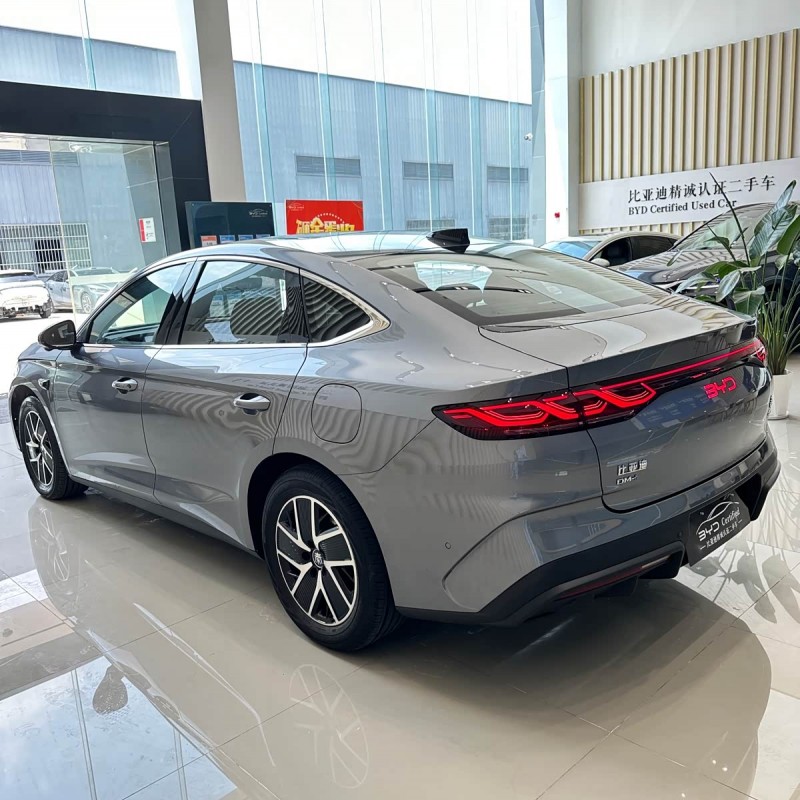 Qin L 2025 DM-i Intelligent Driving Edition 120KM Leading Model Qin L 2025 DM-i Intelligent Driving Edition 120KM Leading Model