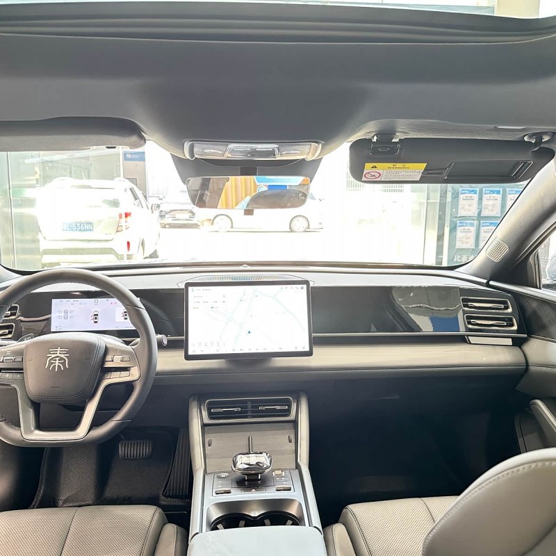 Qin L 2025 DM-i Intelligent Driving Edition 120KM Leading Model Qin L 2025 DM-i Intelligent Driving Edition 120KM Leading Model