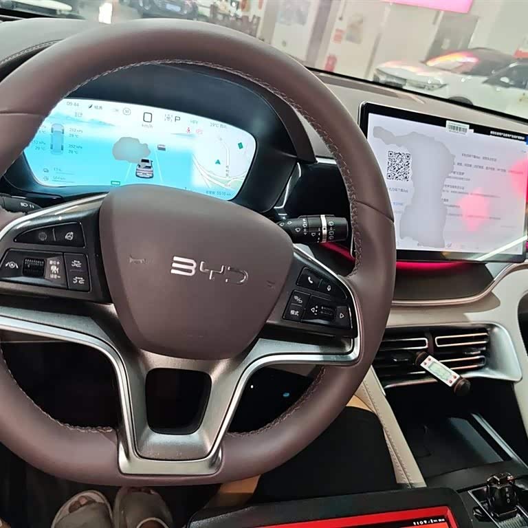 Song PLUS New Energy 2025 DM-i 112KM Premium Edition Song PLUS New Energy 2025 DM-i 112KM Premium Edition