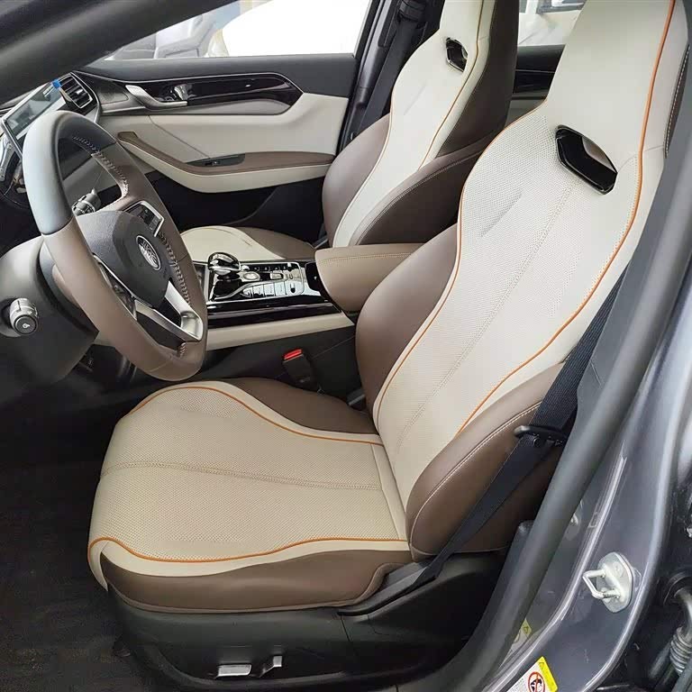 Qin PLUS 2024 Honor Edition DM-i 120KM Beyond Edition Qin PLUS 2024 Honor Edition DM-i 120KM Beyond Edition