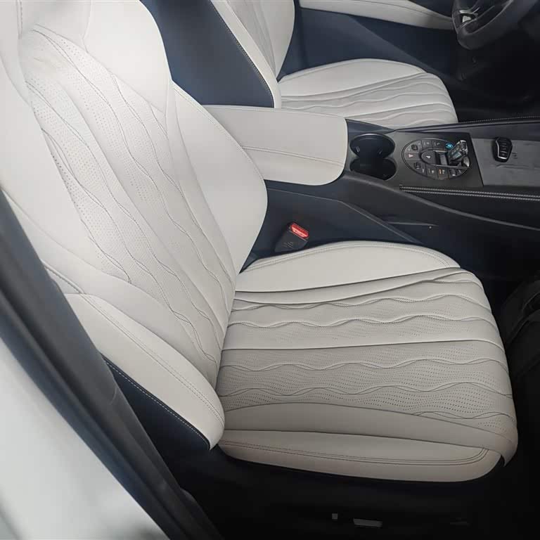 Haibao 06 New Energy 2024 DM-i 120KM Flagship Model Haibao 06 New Energy 2024 DM-i 120KM Flagship Model