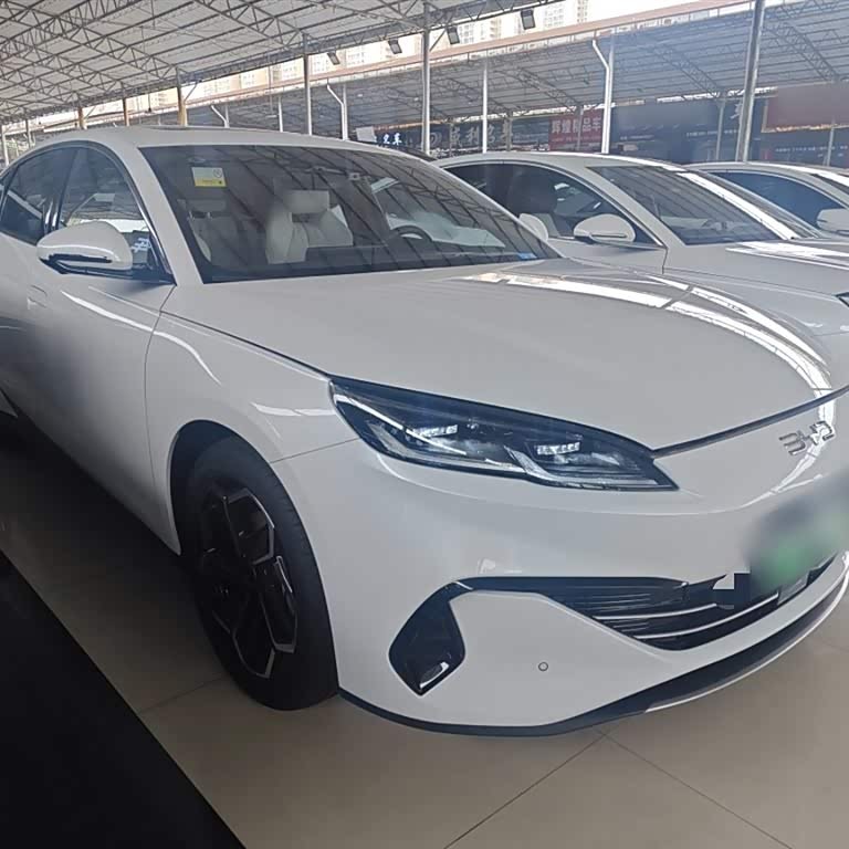 Haibao 06 New Energy 2024 DM-i 120KM Flagship Model Haibao 06 New Energy 2024 DM-i 120KM Flagship Model