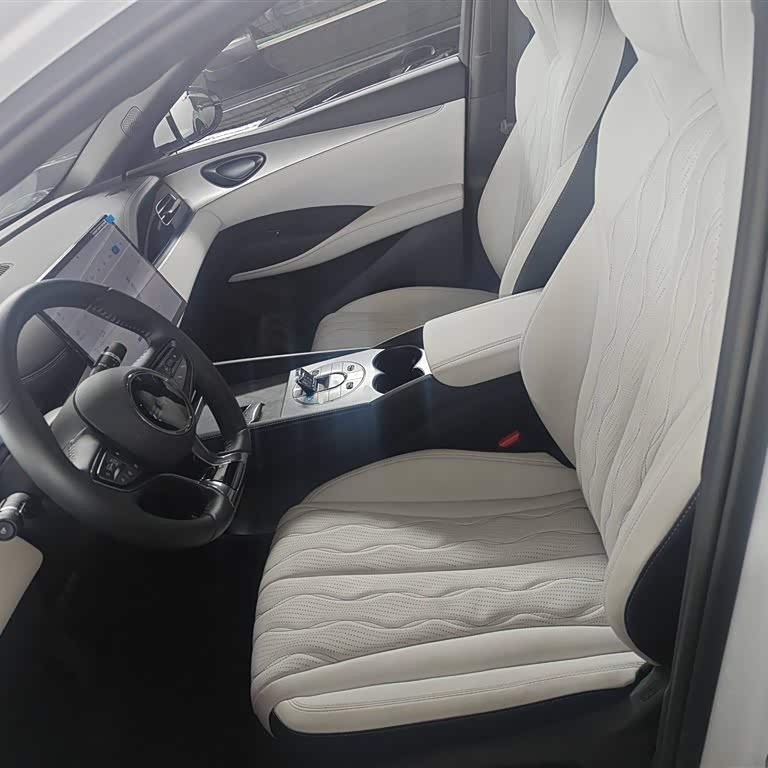 Haibao 06 New Energy 2024 DM-i 120KM Flagship Model Haibao 06 New Energy 2024 DM-i 120KM Flagship Model