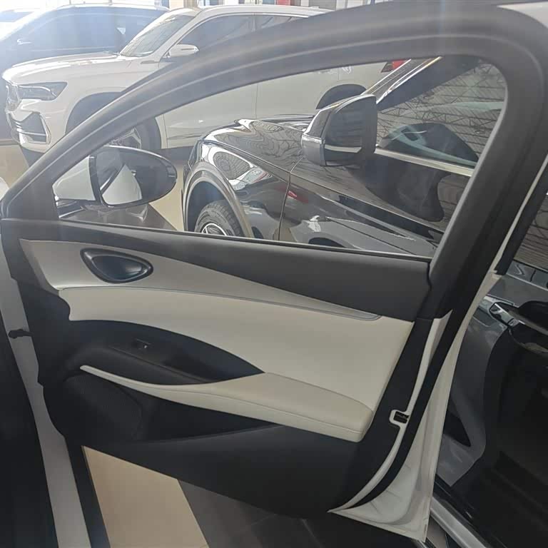 Haibao 06 New Energy 2024 DM-i 120KM Flagship Model Haibao 06 New Energy 2024 DM-i 120KM Flagship Model