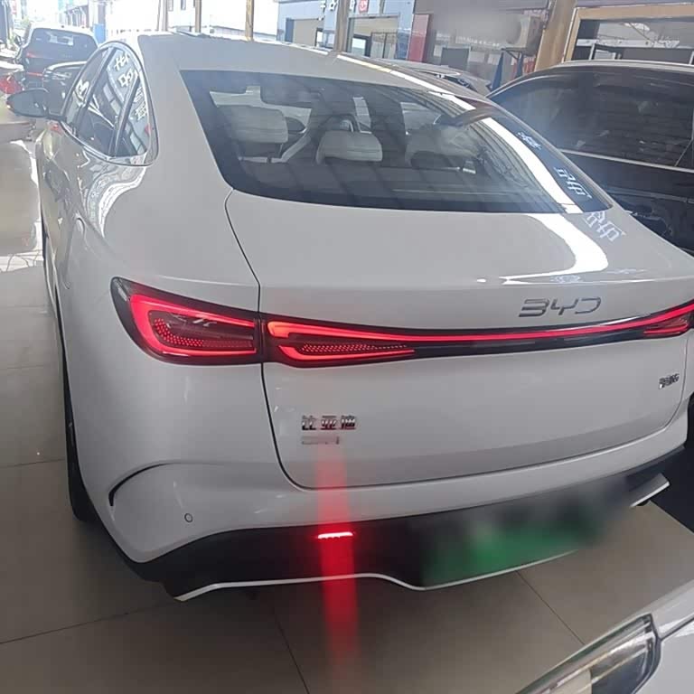 Haibao 06 New Energy 2024 DM-i 120KM Flagship Model Haibao 06 New Energy 2024 DM-i 120KM Flagship Model