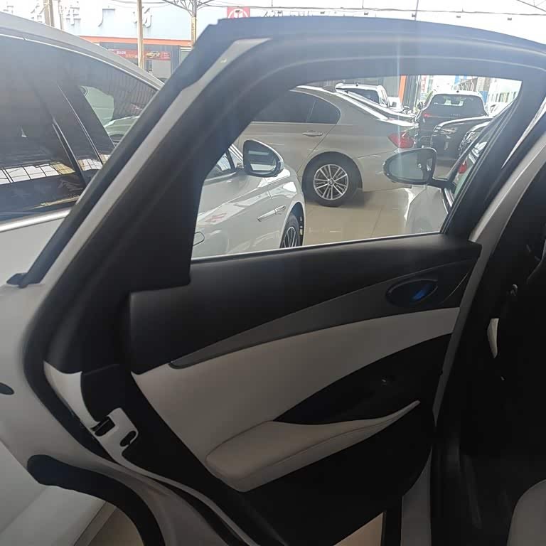Haibao 06 New Energy 2024 DM-i 120KM Flagship Model Haibao 06 New Energy 2024 DM-i 120KM Flagship Model