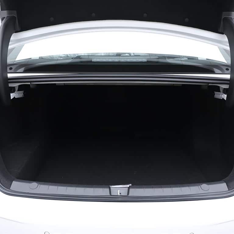 Qin PLUS 2025 DM-i Intelligent Driving Edition 55KM Leading Edition Qin PLUS 2025 DM-i Intelligent Driving Edition 55KM Leading Edition
