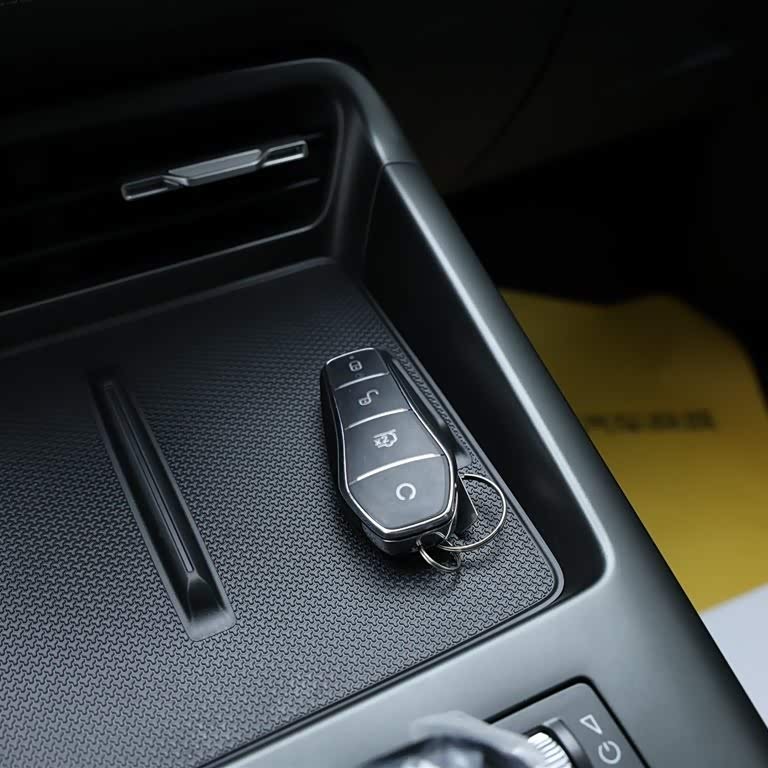 Qin PLUS 2025 DM-i Intelligent Driving Edition 55KM Leading Edition Qin PLUS 2025 DM-i Intelligent Driving Edition 55KM Leading Edition