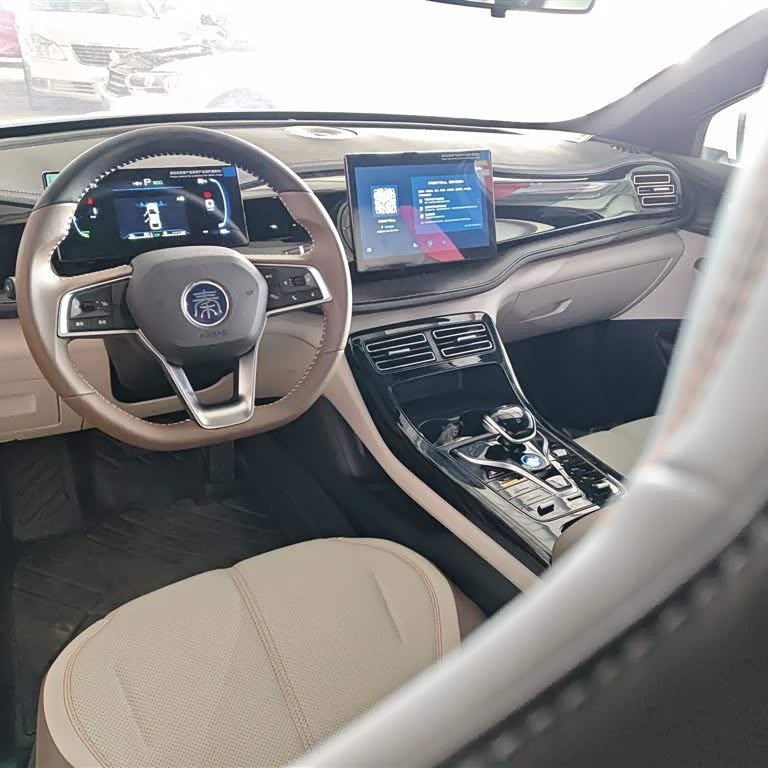 Qin PLUS 2024 Honor Edition DM-i 55KM Leading Edition Qin PLUS 2024 Honor Edition DM-i 55KM Leading Edition