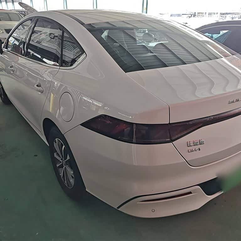 Qin PLUS 2024 Honor Edition DM-i 55KM Leading Edition Qin PLUS 2024 Honor Edition DM-i 55KM Leading Edition