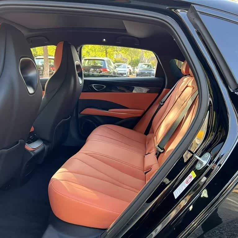 Seal 2025 650 Long Range Edition Seal 2025 650 Long Range Edition