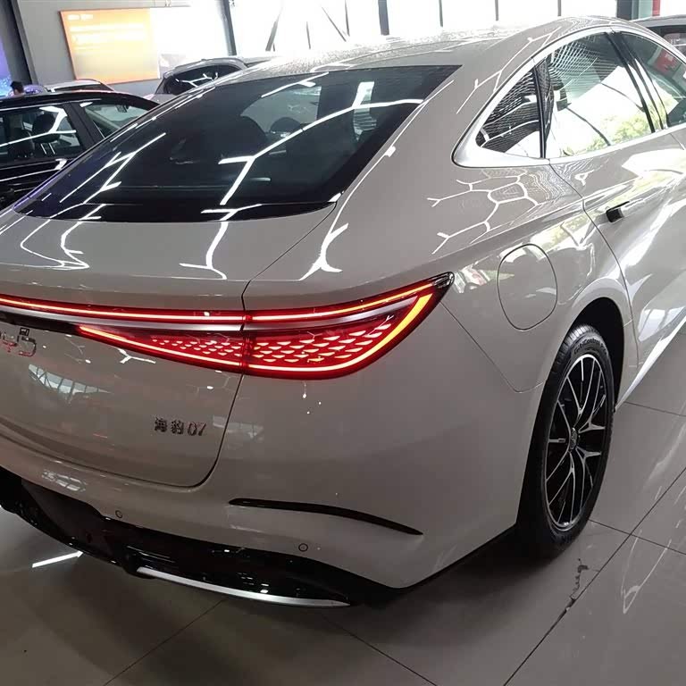Seal 07 DM-i 2025 DM-i 1.5L 125km Elite Seal 07 DM-i 2025 DM-i 1.5L 125km Elite