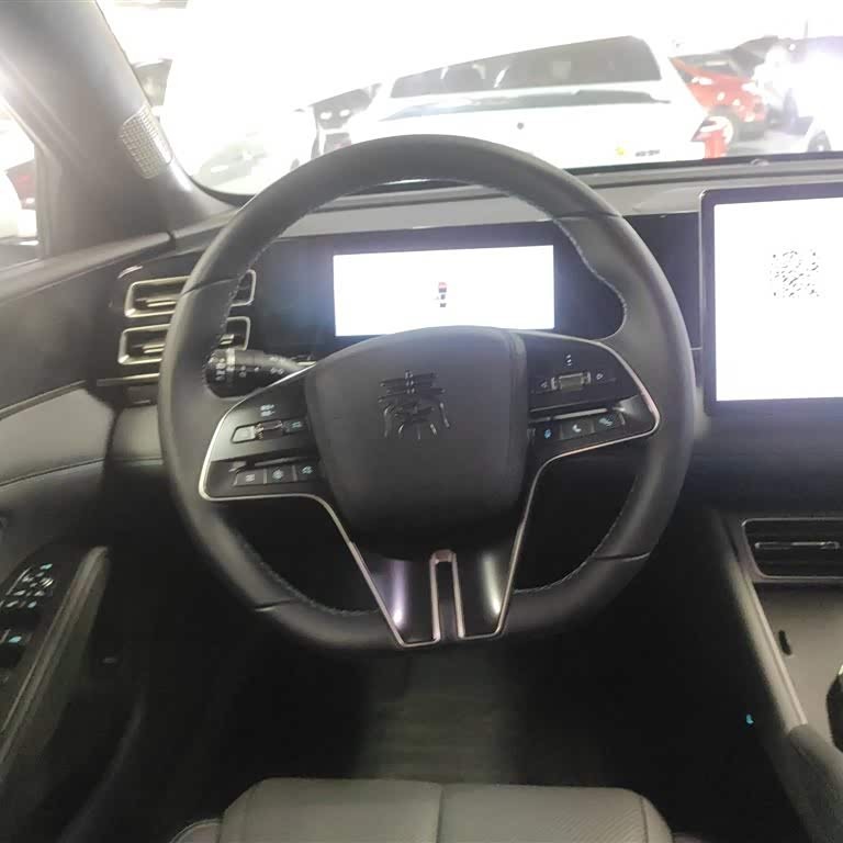 Qin L 2024 DM-i 120KM Beyond Edition Qin L 2024 DM-i 120KM Beyond Edition