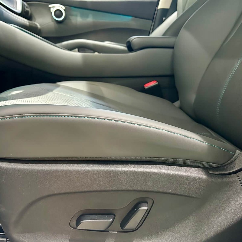 Yuan PLUS 2025 Smart Driving Edition 430KM Leading Edition Yuan PLUS 2025 Smart Driving Edition 430KM Leading Edition