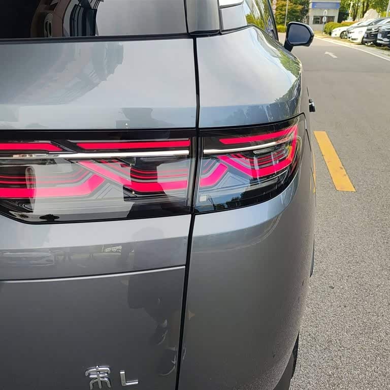 Song L DM-i 2024 model 112km surpassing model Song L DM-i 2024 model 112km surpassing model