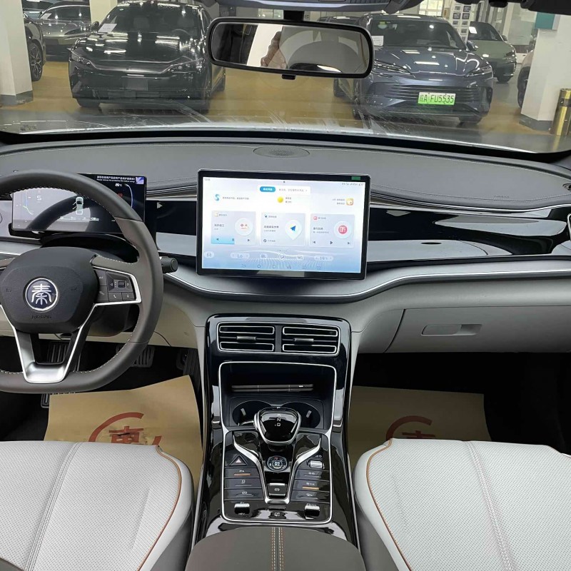 Qin PLUS 2023 Champion Edition DM-i 120KM Beyond Edition Qin PLUS 2023 Champion Edition DM-i 120KM Beyond Edition