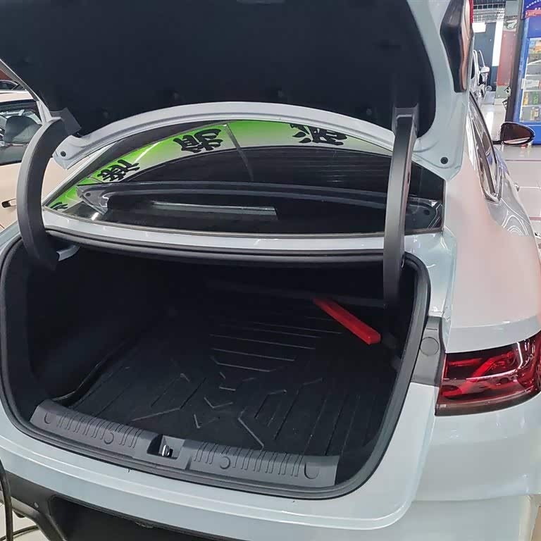 Qin L 2024 DM-i 80KM Leading Edition Qin L 2024 DM-i 80KM Leading Edition