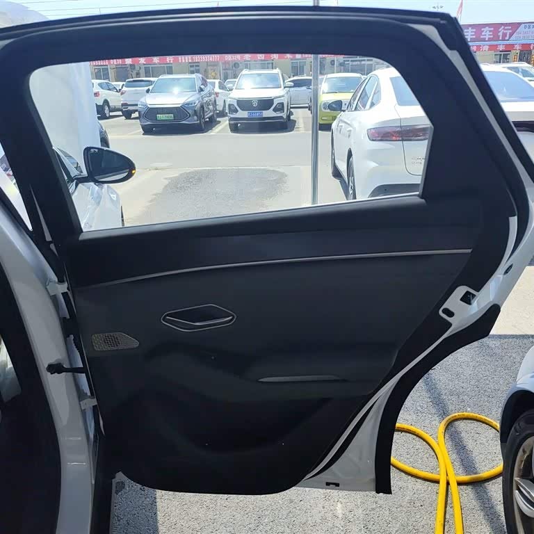 Qin L 2024 DM-i 80KM Beyond Edition Qin L 2024 DM-i 80KM Beyond Edition