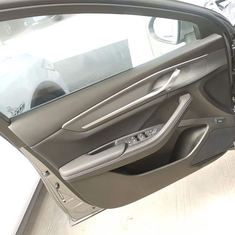 Destroyer 05 2024 Glory Edition DM-i 55KM Luxury Model Destroyer 05 2024 Glory Edition DM-i 55KM Luxury Model