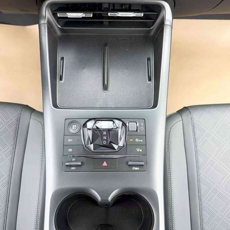 Qin PLUS 2025 DM-i Intelligent Driving Edition 55KM Leading Edition Qin PLUS 2025 DM-i Intelligent Driving Edition 55KM Leading Edition