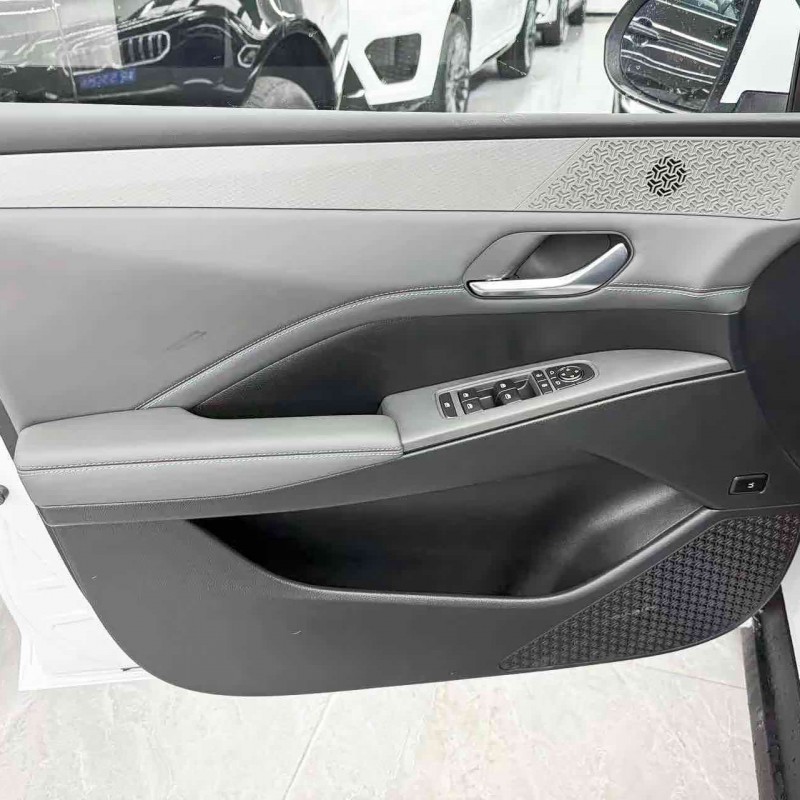 Qin PLUS 2025 DM-i Intelligent Driving Edition 55KM Leading Edition Qin PLUS 2025 DM-i Intelligent Driving Edition 55KM Leading Edition