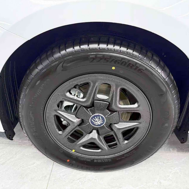 Qin PLUS 2025 DM-i Intelligent Driving Edition 55KM Leading Edition Qin PLUS 2025 DM-i Intelligent Driving Edition 55KM Leading Edition