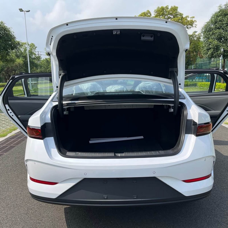 Qin PLUS 2025 DM-i Intelligent Driving Edition 55KM Leading Edition Qin PLUS 2025 DM-i Intelligent Driving Edition 55KM Leading Edition