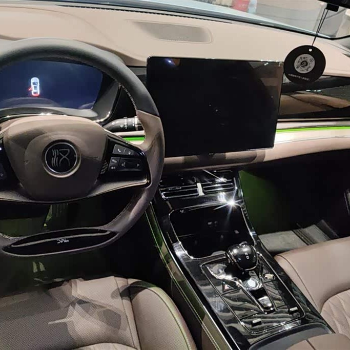 Han 2023 DM-i Champion Edition 121KM Premium Edition Han 2023 DM-i Champion Edition 121KM Premium Edition