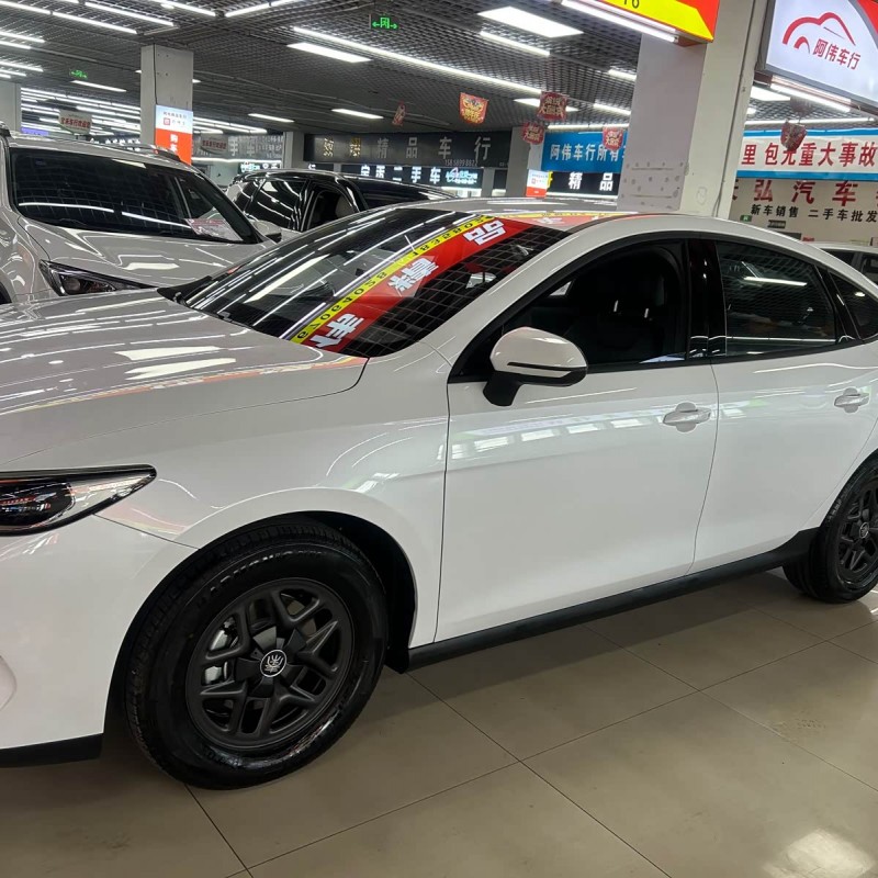 Qin PLUS 2025 DM-i Intelligent Driving Edition 55KM Leading Edition Qin PLUS 2025 DM-i Intelligent Driving Edition 55KM Leading Edition