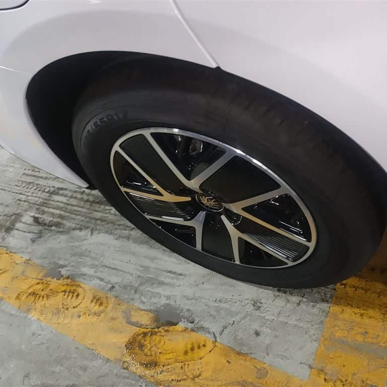 Qin L 2024 DM-i 80KM Beyond Edition Qin L 2024 DM-i 80KM Beyond Edition
