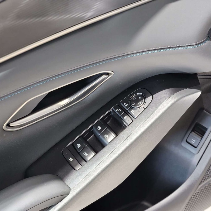 Qin L 2025 DM-i Intelligent Driving Edition 80KM Leading Edition Qin L 2025 DM-i Intelligent Driving Edition 80KM Leading Edition