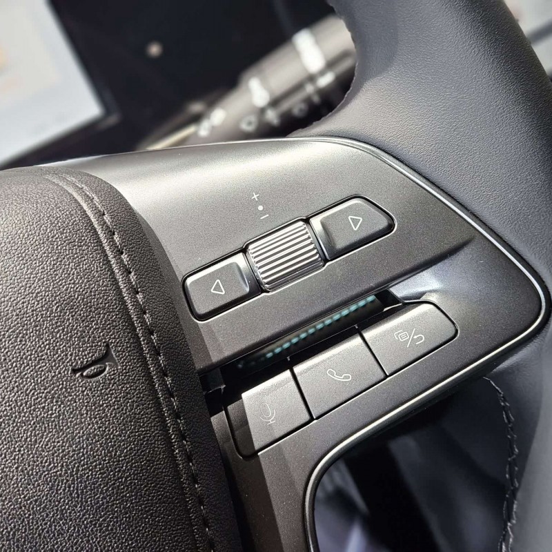 Qin L 2025 DM-i Intelligent Driving Edition 80KM Leading Edition Qin L 2025 DM-i Intelligent Driving Edition 80KM Leading Edition