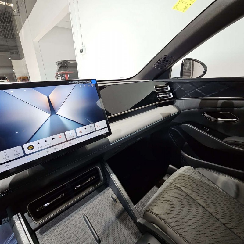 Qin L 2025 DM-i Intelligent Driving Edition 80KM Leading Edition Qin L 2025 DM-i Intelligent Driving Edition 80KM Leading Edition