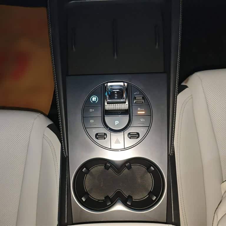 Haibao 06 New Energy 2024 DM-i 80KM Premium Edition Haibao 06 New Energy 2024 DM-i 80KM Premium Edition