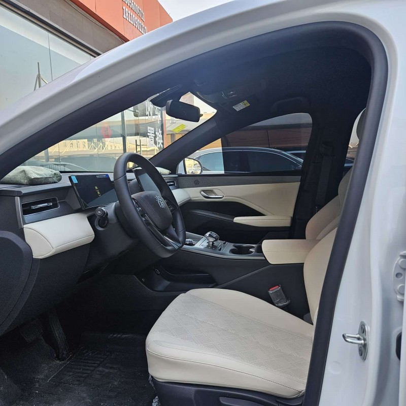Qin PLUS 2025 DM-i Intelligent Driving Edition 55KM Leading Edition Qin PLUS 2025 DM-i Intelligent Driving Edition 55KM Leading Edition